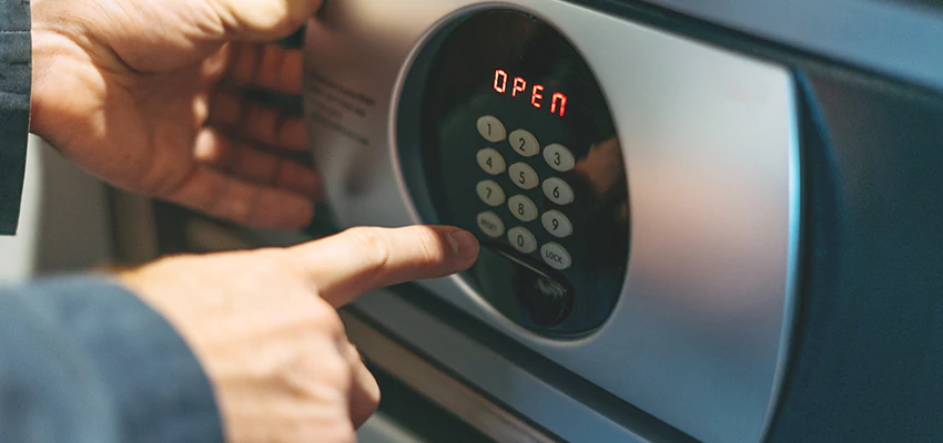 Cash Safe Openers in Anaheim, California