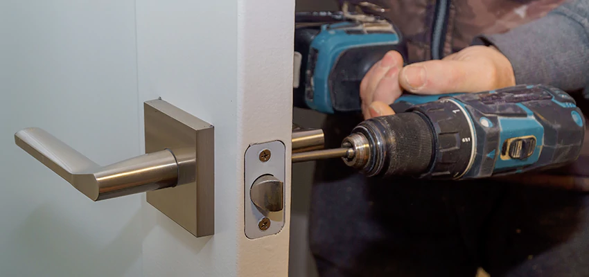 Broken Door Handle Lock Repair in Anaheim, California