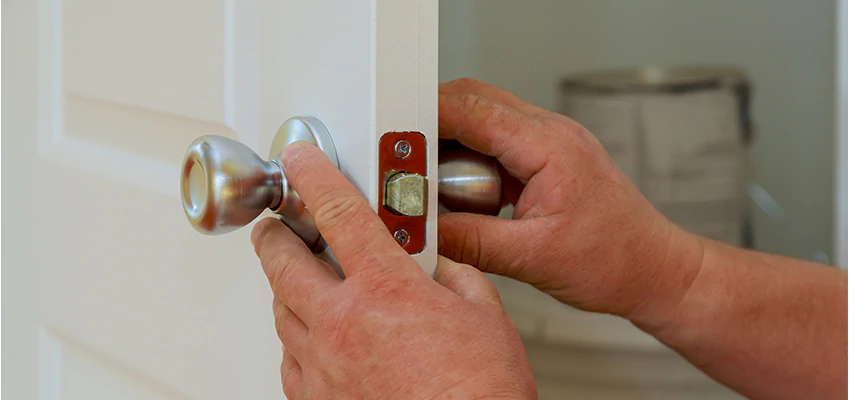 AAA Locksmiths For lock Replacement in Anaheim, California